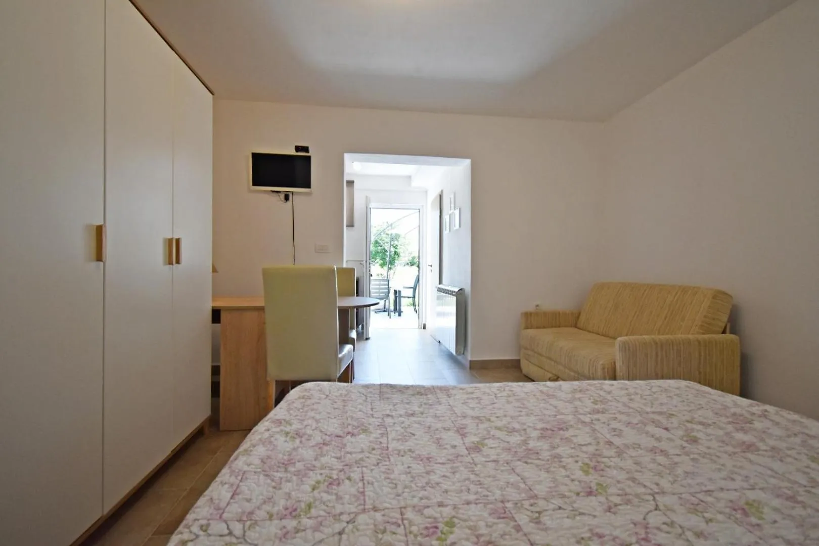 Apartman Star Apartment Nedescina